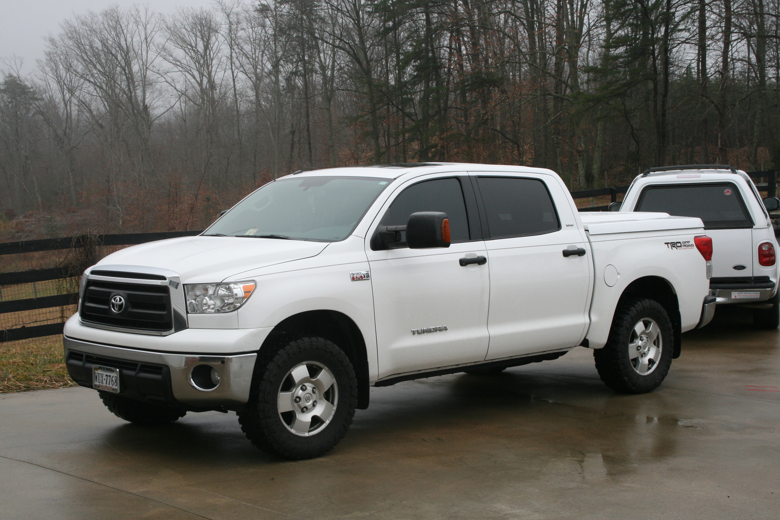 Тундра длина. Toyota Tundra 2011. Toyota Tundra CREWMAX 2011. Тойота тундра Крюмакс. Toyota Tundra 2008.