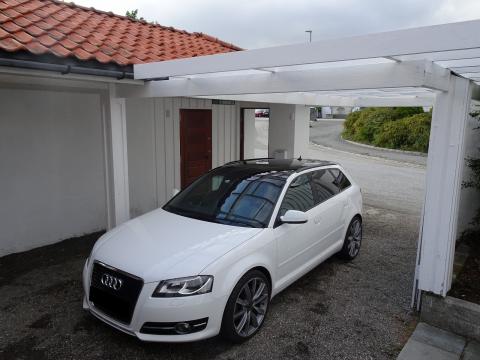 Audi 43 Blanc