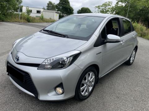 Toyota YARIS 1.5 HYBRID Argent