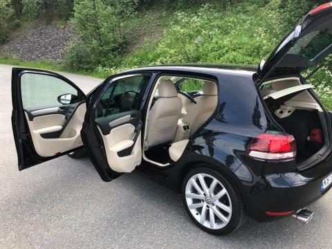 Volkswagen Volkswagen Golf 2,0 TDI Volkswagen Golf 2,0 TDI Noire