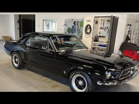 Ford Mustang V289 Noire