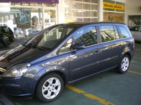 Opel Zafira 2.2 16V Direct Cosmo (limousine.)