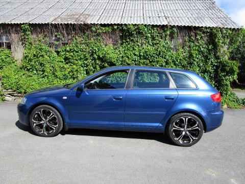Audi A3 1.6 Sportback Ambition Bleu