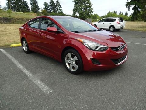 Hyundai Elanra Rouge