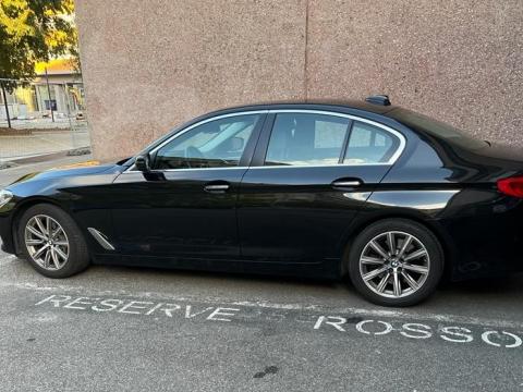 BMW 530d xDrive Luxury Noire