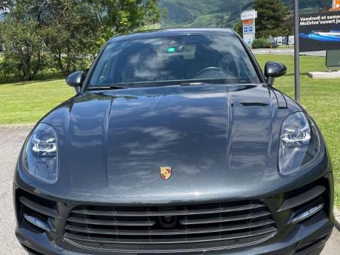 Porsche Macan Gris