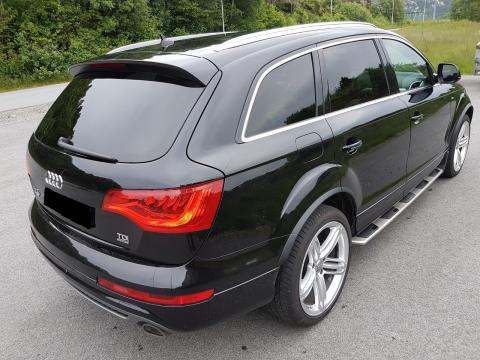 Audi Q7 Noire