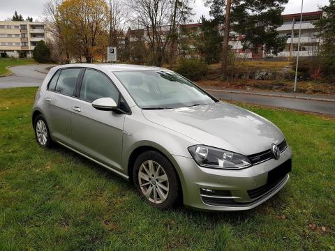 Volkswagen ( Volkswagen Golf 1,6TDI diesel) ( Volkswagen Golf 1,6TDI diesel) Gris