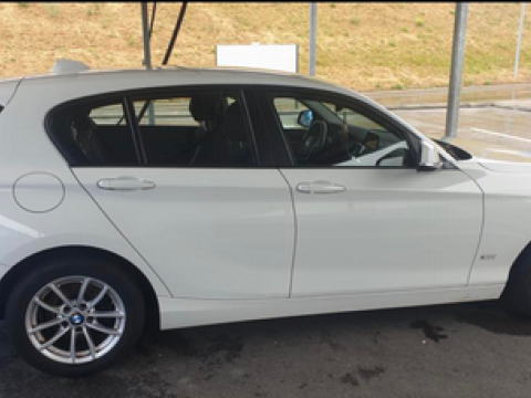 BMW 118i Blanc