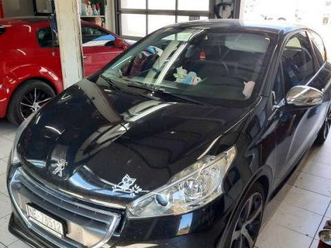 Peugeot 208 1.6 VTI 1.6 VTI Noire