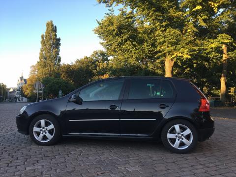 Volkswagen Volkswagen Golf  Volkswagen Golf 1,9 TDI Sportline Noire