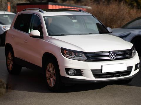 Volkswagen Tiguan R-Line, 2.0 TDI exclusif Blanc