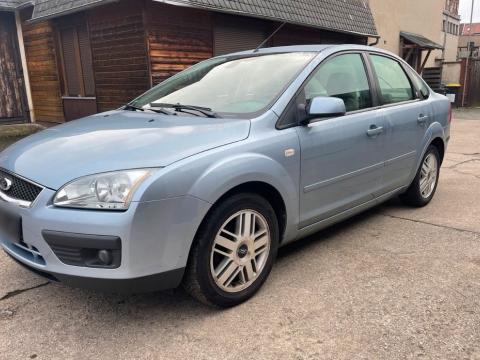 Ford Focus 1,6 Ti-VCT Ghia