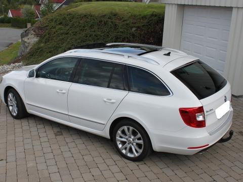 Skoda Superb Berline Blanc