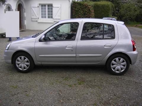 Renault  Clio iii (2) 1.5 dc 5p Gris