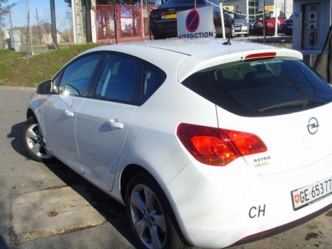 Opel astra 1.6 enjoy Blanc