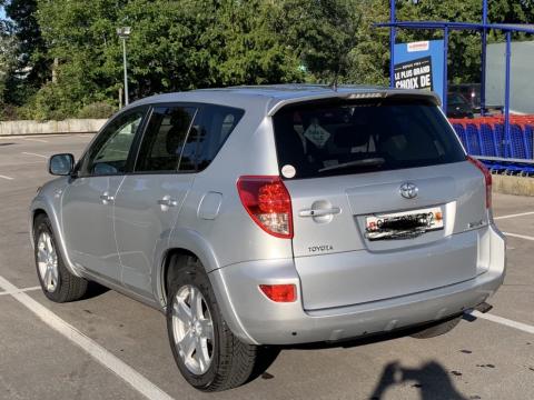 Toyota RAV 4 2.2D 4D Linea Luna 2.2D 4D Linea Luna Gris