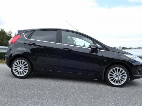 Ford FIESTA  Noire