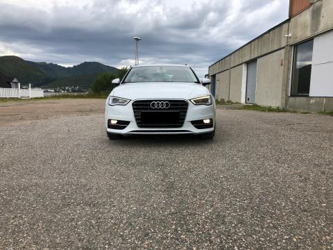 Audi A3 AUDI  A3  ....CTD Blanc