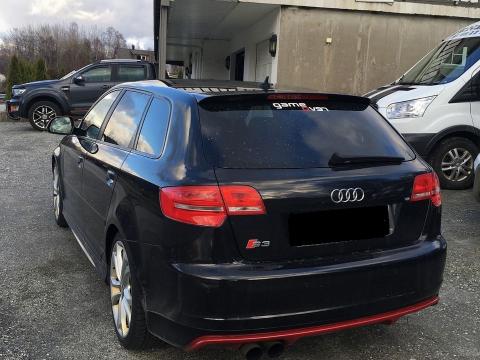 Audi AS3 Audi S3 2009, kr 229 000.....3000CHF Noire