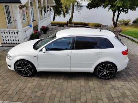 Audi Audi A3 2.0 TDI Blanche Diesel  Audi A3 2.0 TDI Blanche Diesel  Blanc