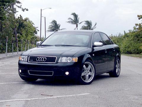 Audi A4 3.0 Avant quattro 2002