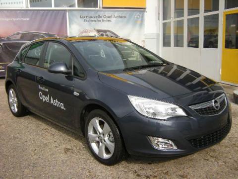 Opel Astra 1.6 EcoTec  Enjoy