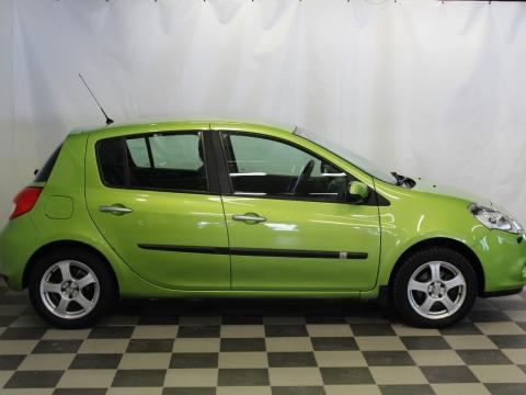 Renault Renault Clio Dynamic Turbo Diesel Renault Clio Dynamic Turbo Diesel Vert