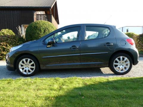 Peugeot 207 Peugeot  Noire