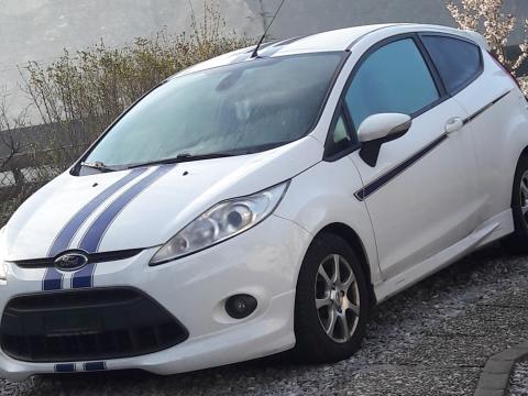 Ford Fiesta 1.6i Blanc