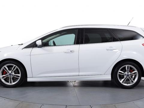 Ford Ford Focus 1.6 TDI 115CH Titanium Ford Focus 1.6 TDI 115CH Titanium Blanc