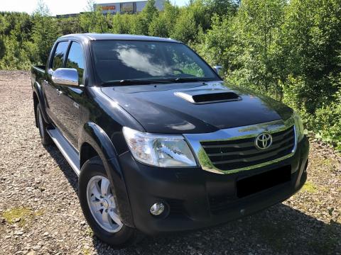 Toyota Hilux 140 HDI Noire