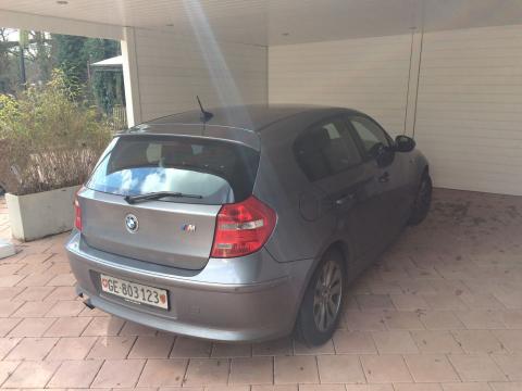 BMW 116 i Gris