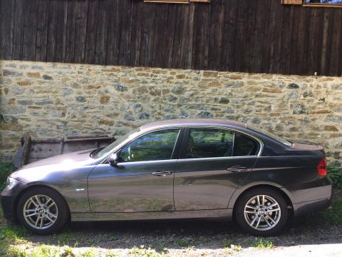 BMW 325 xi Gris