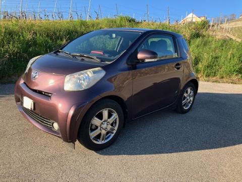 Toyota iQ 1.0 68 PS (50 kW)  Bordeaux