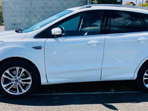 Ford FORD Kuga 2.0 TDCI Titanium 4WD (SUV/tout terrain) FORD Kuga 2.0 TDCI Titanium 4WD (SUV/tout terrain) Blanc