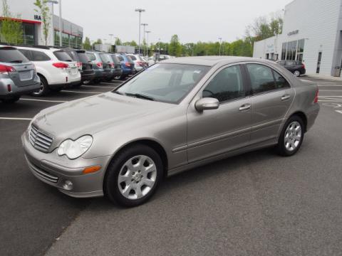 Mercedes-Benz C-Class C320 Luxury 2005