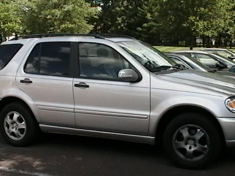 Mercedes-Benz M-Class ML320 2002