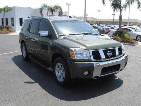 Nissan Armada LE 2004