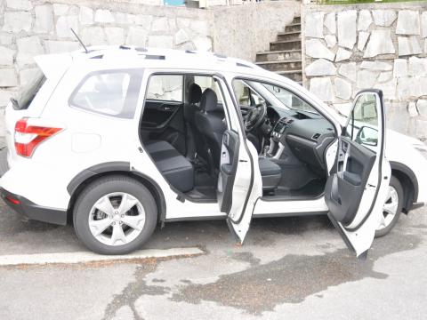 Subaru forester Blanc