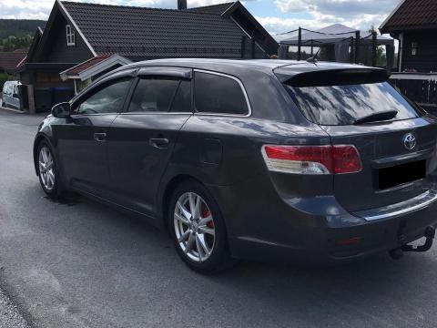 Toyota Avensis Toyota Avensis Noire