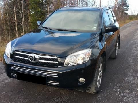 Toyota RAV4 Toyota RAV4 RAV4 2.0-152 4WD 2008.....2800CHF Noire