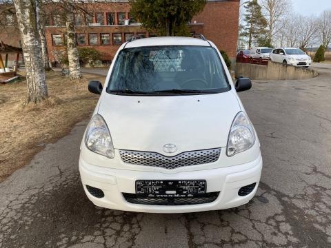 Toyota Yaris Blanc