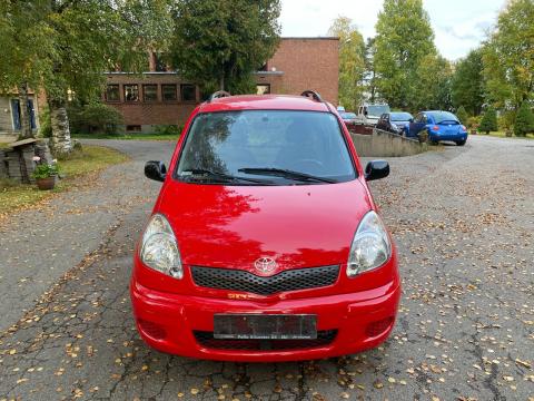 Toyota Yaris 1.3i VVT-i 16v Linea Sol Rouge