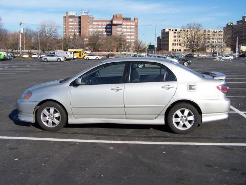 Toyota Corolla S 2004