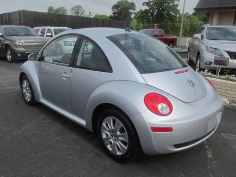 Volkswagen New Beetle S PZEV 2008