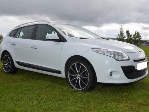 Renault MEGANE 1.5 DCI 110 FAP DYNAMIQUE EDC ECO2 Blanc