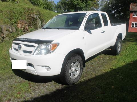 Toyota Toyota HiLux blanc  Blanc