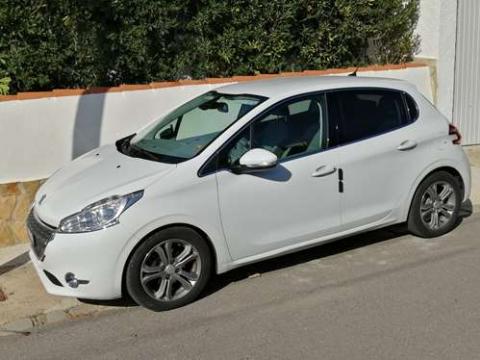 Peugeot 208 1.6L HDI  Allure Blanc