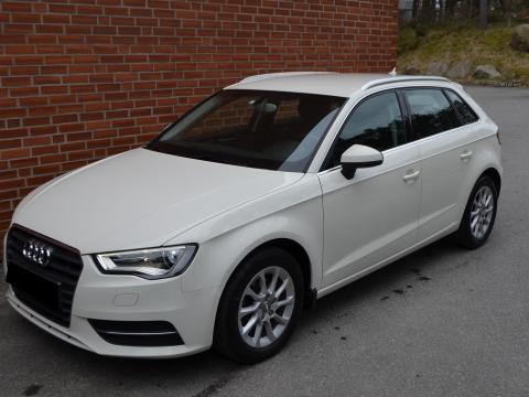 Audi A3 AUDI A3 Année 2010 Blanc